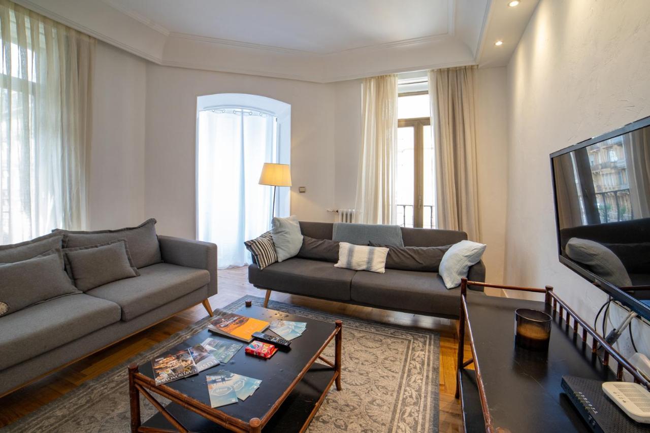 La Concha Cozy Balcony Apartment By Cisan Rentals San Sebastian Buitenkant foto