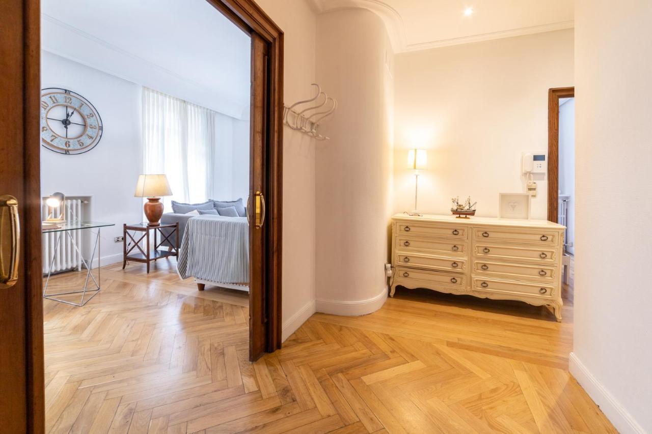La Concha Cozy Balcony Apartment By Cisan Rentals San Sebastian Buitenkant foto