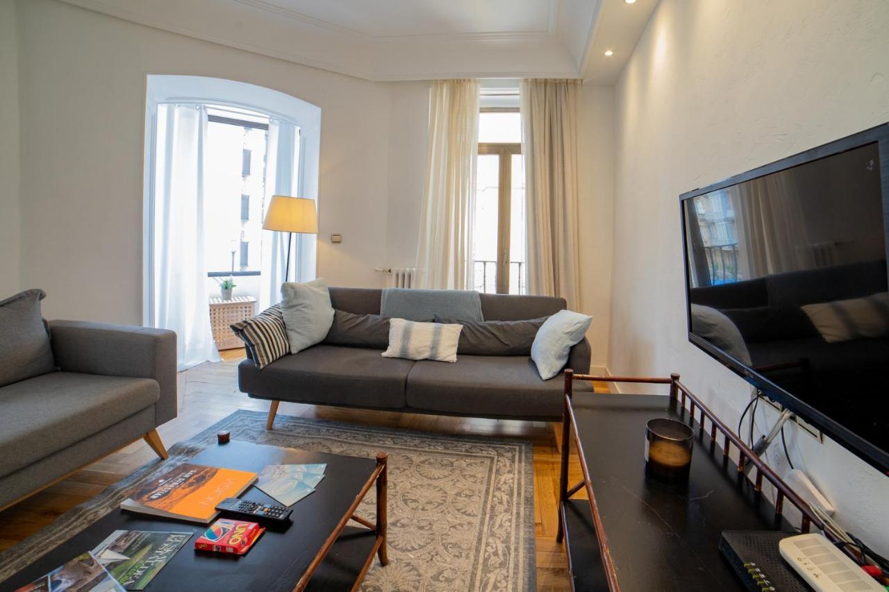 La Concha Cozy Balcony Apartment By Cisan Rentals San Sebastian Buitenkant foto